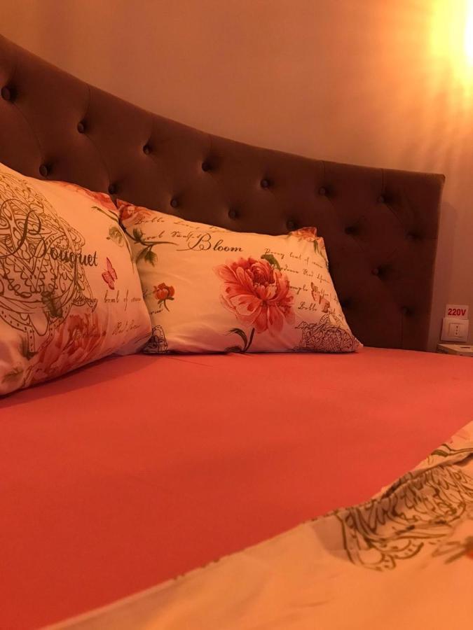 Sweet Pink By Miro Apartment سِنايا المظهر الخارجي الصورة
